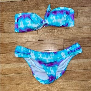 Victoria’s Secret bikini